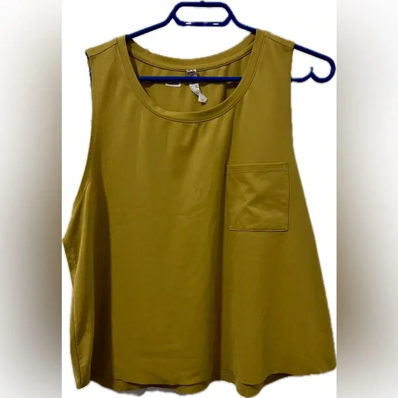 RBX Workout top. Size large. - Picture 1 of 2